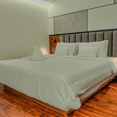 Hotel Noah Spire آغارتالا المظهر الخارجي الصورة